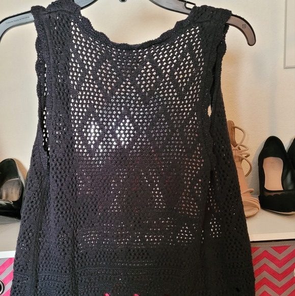 Black Knitted Sleeveless Cardigan by Mudd - Picture 2 of 4